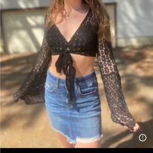 Fashion Nova Flowy Black Crop Top